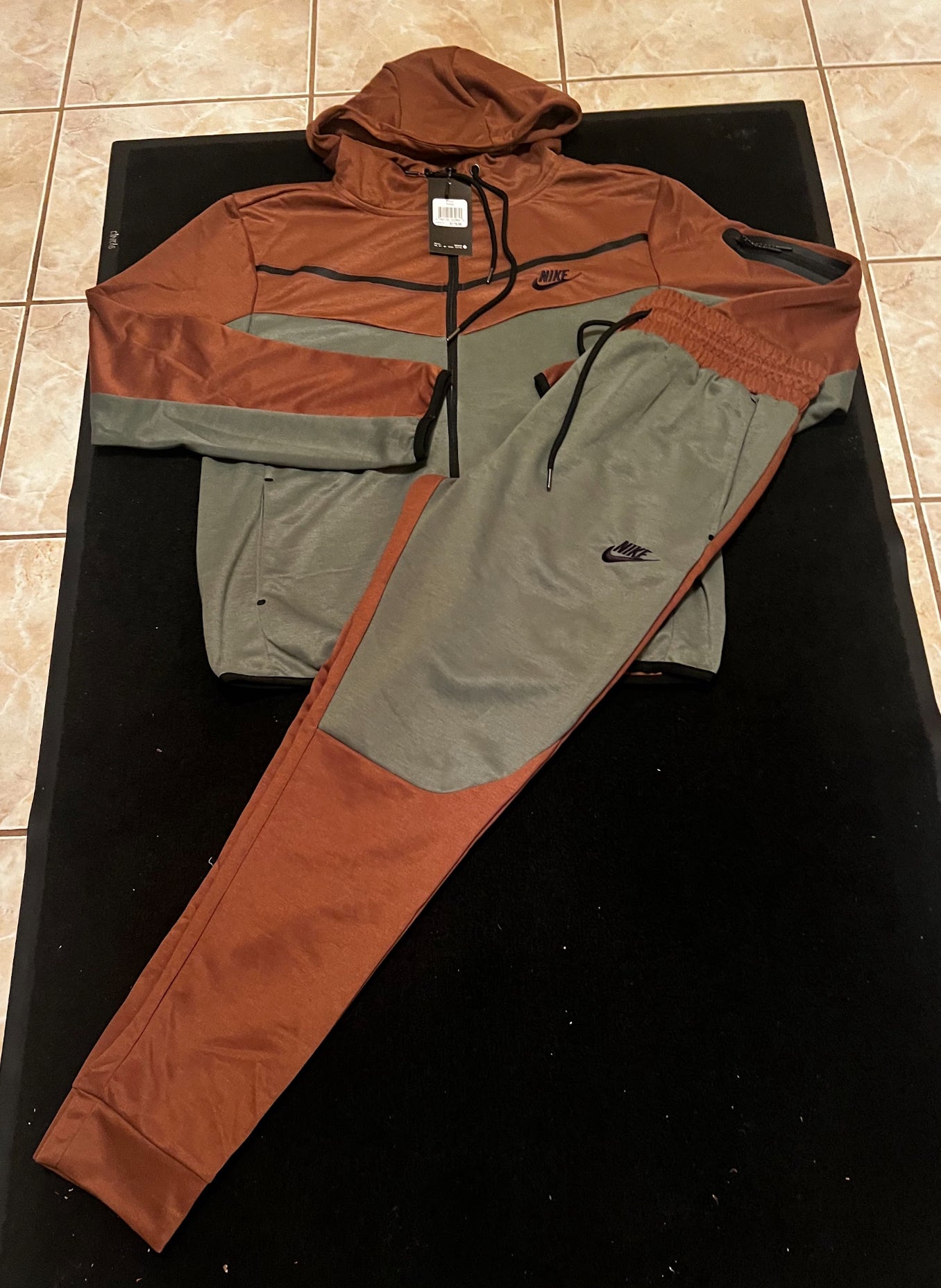 Gray & Orange Nike Tech sweatpants and hoodie